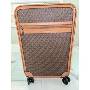 MICHAEL KORS Signature Carry-On Suitcase – NWT (Minor Defects) – MSRP $898